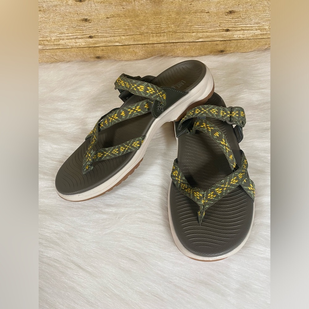 Lake & Trail Womens Sz 7M Bailey Sport Slip On Sandals Green Hiking Walking